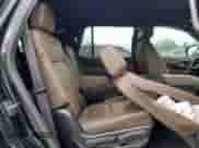 2023 Chevrolet Tahoe High Country с VIN 1GNSKTKL0PR322033, выставлен на аукционе Copart как лот 55501225 с пробегом Не указан миль и Списание • Salvage title. История ставок и продаж доступна на DreamBid. Изображение 11.