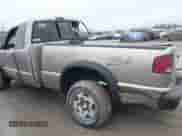 2000 Chevrolet S-10 LS ZR2 с VIN 1GCCT19W5Y8126983, выставлен на аукционе IAAI как лот 41650193 с пробегом 62 095 миль миль и . История ставок и продаж доступна на DreamBid. Изображение 13.