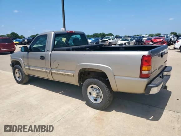 2002 Chevrolet Silverado 2500 LS z VIN 1GCGC24U92Z104516, wystawiony jako Copart lot #61441735 z przebiegiem 263 593 mil mil oraz Czysty tytuł • Clean title. Historia ofert i sprzedaży dostępna na DreamBid. Obrazek 2.