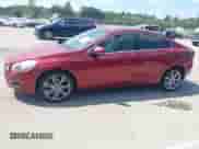 2012 Volvo S60 T6 с VIN YV1902FHXC2135120, выставлен на аукционе IAAI как лот 42952256 с пробегом 161 343 миль миль и . История ставок и продаж доступна на DreamBid. Изображение 11.