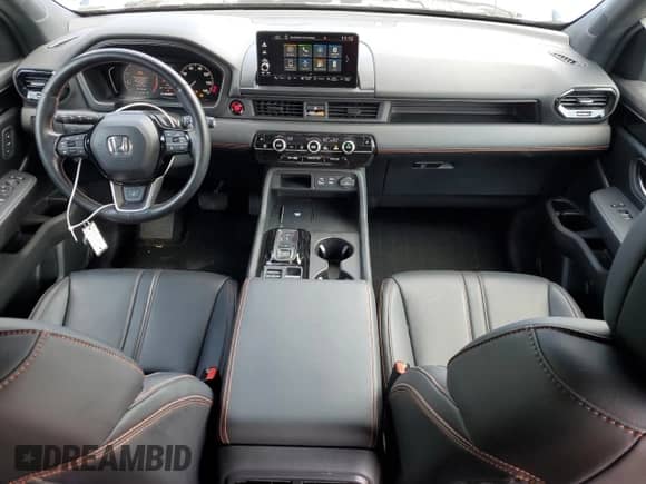 2025 Honda Pilot TrailSport with VIN 5FNYG1H60SB028186, listed as a Copart auction lot 67749635 with 11,752 mi miles and Salvage title. Bid and sale history available at DreamBid. Image 8.