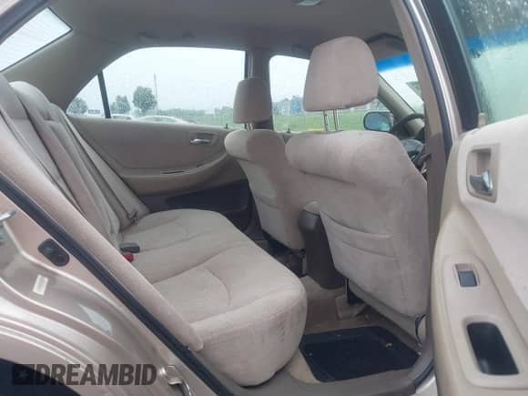 2002 Honda Accord LX with VIN JHMCG56402C025464, listed as a IAAI auction lot 42458693 with 257,711 mi miles and . Bid and sale history available at DreamBid. Image 8.