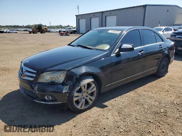 2008 Mercedes-Benz C 300 Sport z VIN WDDGF81X28F062800, wystawiony jako Copart lot #71184825 z przebiegiem 177 405 mil mil oraz Szkoda całkowita • Salvage title. Historia ofert i sprzedaży dostępna na DreamBid. Obrazek 1.