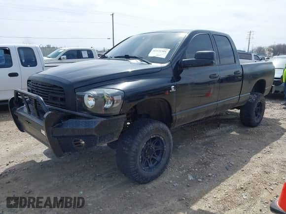 2008 Dodge 2500 SLT with VIN 3D7KS28A58G162568, listed as a IAAI auction lot 42131581 with 137,770 mi miles and . Bid and sale history available at DreamBid. Image 2.