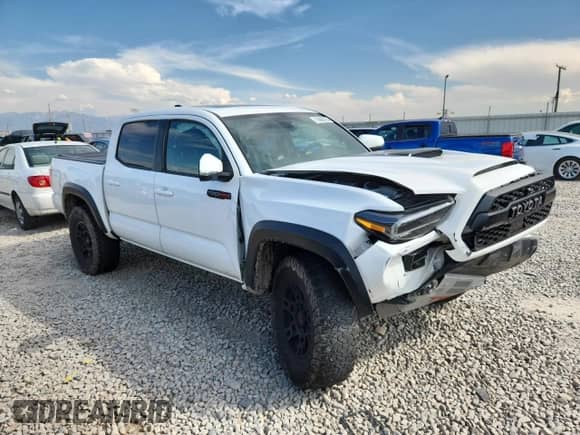 2020 Toyota Tacoma SR5 с VIN 5TFCZ5AN2LX236218, выставлен на аукционе Copart как лот 71645715 с пробегом 69 727 миль миль и Списание • Salvage title. История ставок и продаж доступна на DreamBid. Изображение 4.