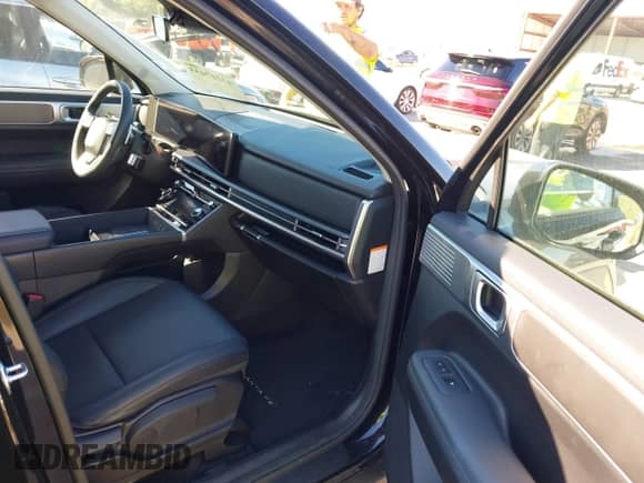 2024 Hyundai Santa Fe SEL с VIN 5NMP2DG19RH007573, выставлен на аукционе IAAI как лот 43217433 с пробегом 31 941 миль миль и . История ставок и продаж доступна на DreamBid. Изображение 5.