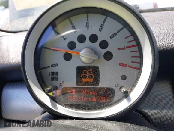 2009 MINI Hardtop S with VIN WMWMF73579TT96047, listed as a IAAI auction lot 42294180 with 109,331 mi miles and . Bid and sale history available at DreamBid. Image 7.