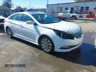 2014 Hyundai Sonata Limited z VIN 5NPEC4AB0EH940913, wystawiony jako IAAI lot #41596637 z przebiegiem 108 892 mil mil oraz . Historia ofert i sprzedaży dostępna na DreamBid. Obrazek 1.