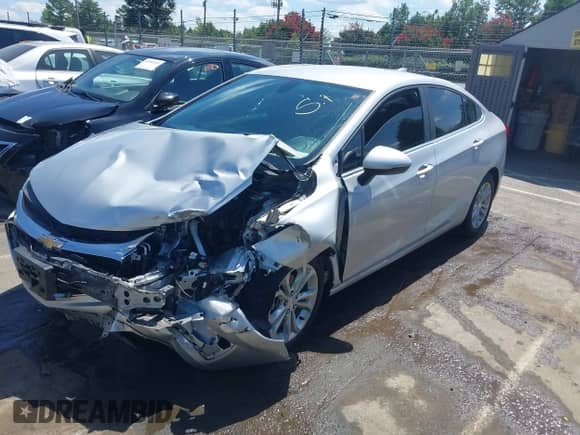 2019 Chevrolet Cruze LT с VIN 1G1BE5SM0K7144223, выставлен на аукционе IAAI как лот 43086890 с пробегом 139 120 миль миль и . История ставок и продаж доступна на DreamBid. Изображение 2.