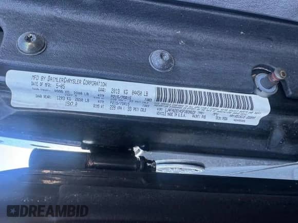 2005 Jeep Wrangler SE z VIN 1J4FA29145P369029, wystawiony jako Copart lot #81878874 z przebiegiem 102 942 mil mil oraz Czysty tytuł • Clean title. Historia ofert i sprzedaży dostępna na DreamBid. Obrazek 10.