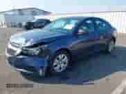2014 Chevrolet Cruze LS с VIN 1G1PA5SG9E7321755, выставлен на аукционе IAAI как лот 43150192 с пробегом 104 547 миль миль и . История ставок и продаж доступна на DreamBid. Изображение 18.