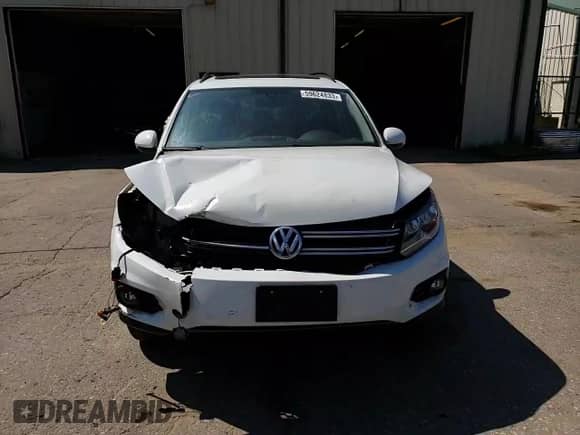 2017 Volkswagen Tiguan с VIN WVGHV7AX8HK506597, выставлен на аукционе Copart как лот 59624833 с пробегом 57 639 миль миль и . История ставок и продаж доступна на DreamBid. Изображение 10.