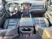 2020 Ram 1500 Rebel z VIN 1C6SRFLT0LN357023, wystawiony jako Copart lot #69025675 z przebiegiem 114 804 mil mil oraz Szkoda całkowita • Salvage title. Historia ofert i sprzedaży dostępna na DreamBid. Obrazek 8.