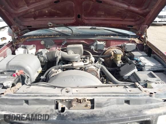 1996 GMC Sierra 1500 z VIN 2GTEC19R8T1553685, wystawiony jako IAAI lot #41503682 z przebiegiem 238 634 mil mil oraz . Historia ofert i sprzedaży dostępna na DreamBid. Obrazek 10.