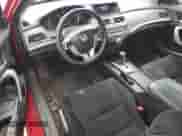 2008 Honda Accord EX z VIN 1HGCS12718A007361, wystawiony jako Copart lot #70994735 z przebiegiem 151 392 mil mil oraz Czysty tytuł • Clean title. Historia ofert i sprzedaży dostępna na DreamBid. Obrazek 8.