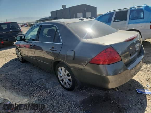 2006 Honda Accord EX-L z VIN 1HGCM66886A026268, wystawiony jako Copart lot #85163065 z przebiegiem 199 367 mil mil oraz Szkoda całkowita • Salvage title. Historia ofert i sprzedaży dostępna na DreamBid. Obrazek 2.