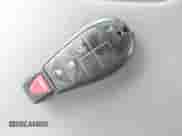 2018 Ram 1500 Big Horn z VIN 1C6RR7LG8JS258214, wystawiony jako IAAI lot #41983843 z przebiegiem 83 929 mil mil oraz . Historia ofert i sprzedaży dostępna na DreamBid. Obrazek 11.