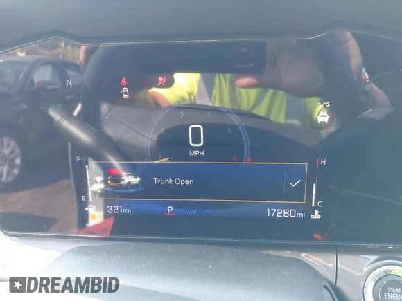 2024 Chevrolet Trax ACTIV z VIN KL77LKE21RC196972, wystawiony jako IAAI lot #43302661 z przebiegiem 17 280 mil mil oraz . Historia ofert i sprzedaży dostępna na DreamBid. Obrazek 7.