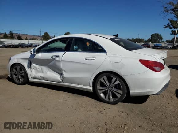 2019 Mercedes-Benz CLA 250 с VIN WDDSJ4EB1KN724251, выставлен на аукционе Copart как лот 65739445 с пробегом 41 665 миль миль и Списание • Salvage title. История ставок и продаж доступна на DreamBid. Изображение 2.