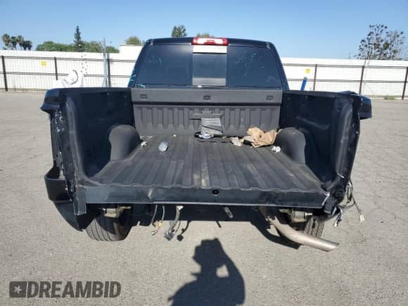 2018 Chevrolet Silverado 1500 High Country with VIN 3GCPCTEJ6JG232169, listed as a Copart auction lot 54460344 with 50,191 mi miles and Salvage title. Bid and sale history available at DreamBid. Image 6.