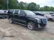 2017 Cadillac Escalade ESV Luxury z VIN 1GYS4HKJ4HR120256, wystawiony jako IAAI lot #42561194 z przebiegiem 165 482 mil mil oraz . Historia ofert i sprzedaży dostępna na DreamBid. Obrazek 1.