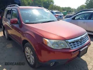 2013 Subaru Forester X Limited z VIN JF2SHAEC4DH415082, wystawiony jako IAAI lot #42970395 z przebiegiem 111 239 mil mil oraz . Historia ofert i sprzedaży dostępna na DreamBid. Obrazek 1.