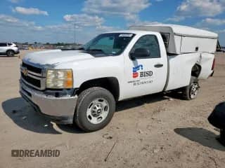 2012 Chevrolet Silverado 2500HD Work Truck с VIN 1GC0CVCG0CF155579, выставлен на аукционе Copart как лот 84568965 с пробегом 129 746 миль миль и Списание • Salvage title. История ставок и продаж доступна на DreamBid. Изображение 1.