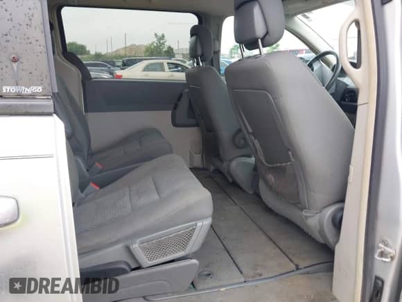 2010 Dodge Grand Caravan Crew with VIN 2D4RN6DX8AR439850, listed as a IAAI auction lot 42812593 with 169,711 mi miles and . Bid and sale history available at DreamBid. Image 8.