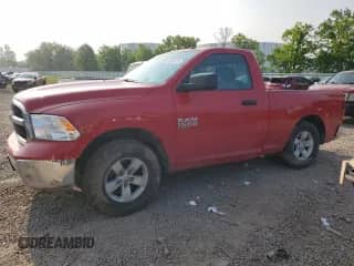 2022 Ram 1500 Express z VIN 3C6JR6AG8NG239024, wystawiony jako Copart lot #58203275 z przebiegiem 98 492 mil mil oraz Szkoda całkowita • Salvage title. Historia ofert i sprzedaży dostępna na DreamBid. Obrazek 1.