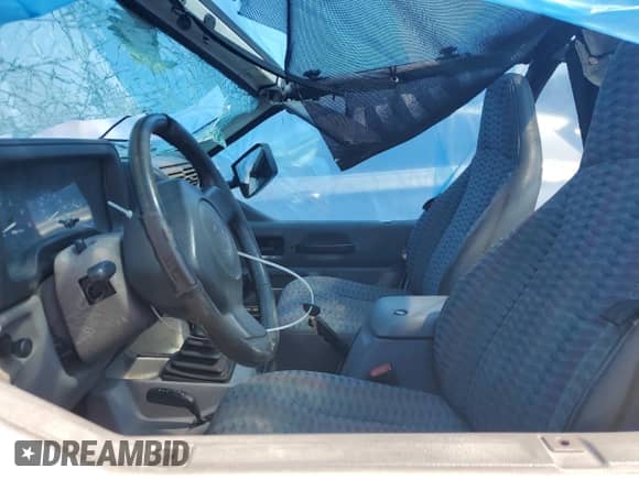 1997 Jeep Wrangler SE с VIN 1J4FY29P7VP526522, выставлен на аукционе Copart как лот 80190625 с пробегом 187 292 миль миль и Списание • Salvage title. История ставок и продаж доступна на DreamBid. Изображение 7.