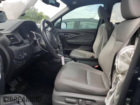 2019 Honda Passport Touring с VIN 5FNYF7H97KB002104, выставлен на аукционе Copart как лот 67997965 с пробегом 60 323 миль миль и На запчасти • Non repairable. История ставок и продаж доступна на DreamBid. Изображение 7.