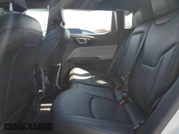 2025 Jeep Compass Limited с VIN 3C4NJDCN9ST598211, выставлен на аукционе Copart как лот 84449495 с пробегом 2 230 миль миль и Списание • Salvage title. История ставок и продаж доступна на DreamBid. Изображение 11.