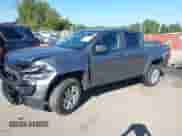 2021 Chevrolet Colorado 4WD LT z VIN 1GCGTCEN5M1128567, wystawiony jako IAAI lot #40457851 z przebiegiem 93 379 mil mil oraz . Historia ofert i sprzedaży dostępna na DreamBid. Obrazek 2.