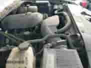 2007 Chevrolet Silverado 1500 LT3 z VIN 1GCEK19B07Z110496, wystawiony jako IAAI lot #41549221 z przebiegiem 184 604 mil mil oraz . Historia ofert i sprzedaży dostępna na DreamBid. Obrazek 18.