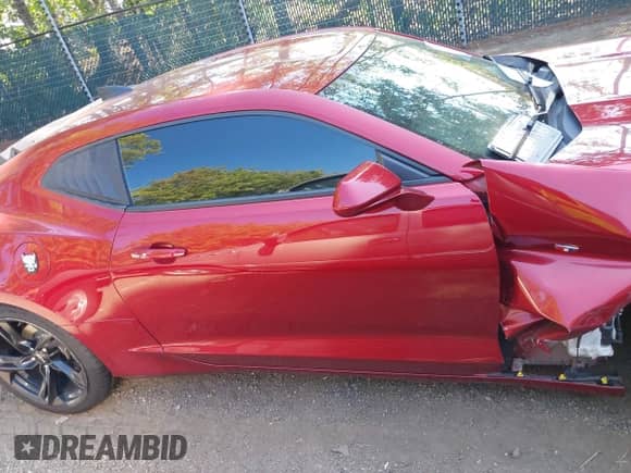 2021 Chevrolet Camaro 1LT с VIN 1G1FB1RX1M0108751, выставлен на аукционе IAAI как лот 43151079 с пробегом 137 005 миль миль и . История ставок и продаж доступна на DreamBid. Изображение 14.