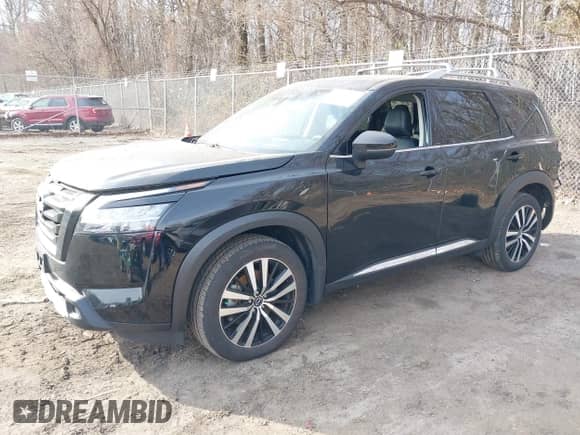 2024 Nissan Pathfinder Platinum с VIN 5N1DR3DJ3RC230179, выставлен на аукционе IAAI как лот 41776361 с пробегом 17 178 миль миль и . История ставок и продаж доступна на DreamBid. Изображение 17.