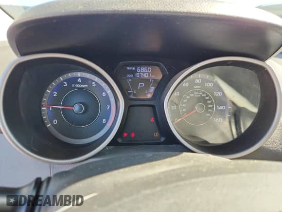 2012 Hyundai Elantra GLS with VIN KMHDH4AE8CU398918, listed as a Copart auction lot 81822115 with 187,401 mi miles and Salvage title. Bid and sale history available at DreamBid. Image 9.