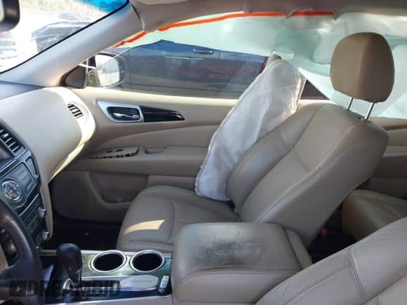 2016 Nissan Pathfinder S с VIN 5N1AR2MN7GC600949, выставлен на аукционе IAAI как лот 41261906 с пробегом 173 787 миль миль и . История ставок и продаж доступна на DreamBid. Изображение 5.