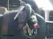 2015 Ram 1500 Big Horn z VIN 1C6RR6LG1FS661002, wystawiony jako IAAI lot #43402772 z przebiegiem 213 718 mil mil oraz . Historia ofert i sprzedaży dostępna na DreamBid. Obrazek 11.