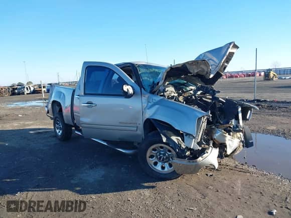 2007 GMC Sierra 1500 SLE1 z VIN 2GTEC13C571717016, wystawiony jako IAAI lot #41146367 z przebiegiem Nie podano mil oraz . Historia ofert i sprzedaży dostępna na DreamBid. Obrazek 1.