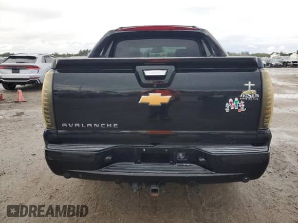 2013 Chevrolet Avalanche LT с VIN 3GNMCFE05DG107557, выставлен на аукционе Copart как лот 88617245 с пробегом Не указан миль и Списание • Salvage title. История ставок и продаж доступна на DreamBid. Изображение 6.