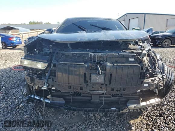 2023 BMW 7 Series 760i xDrive with VIN WBA33EJ09PCN46611, listed as a Copart auction lot 44601795 with 28,497 mi miles and Salvage title. Bid and sale history available at DreamBid. Image 5.