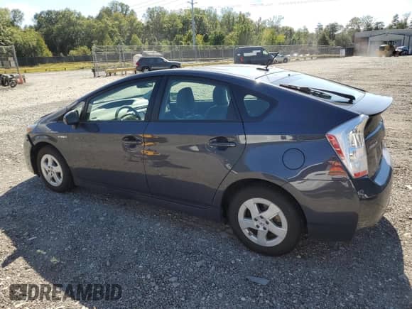 2011 Toyota Prius III with VIN JTDKN3DU7B5305476, listed as a Copart auction lot 83812375 with 101,714 mi miles and Salvage title. Bid and sale history available at DreamBid. Image 2.