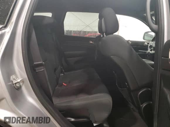 2016 Jeep Grand Cherokee Laredo with VIN 1C4RJFAG7GC420415, listed as a Copart auction lot 82528725 with 160,174 mi miles and Clean title. Bid and sale history available at DreamBid. Image 10.