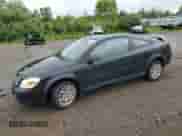 2009 Chevrolet Cobalt LS z VIN 1G1AS18H797219209, wystawiony jako Copart lot #66804055 z przebiegiem 146 903 mil mil oraz Szkoda całkowita • Salvage title. Historia ofert i sprzedaży dostępna na DreamBid. Obrazek 1.