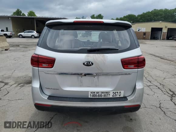 2020 Kia Sedona L with VIN KNDMA5C19L6654884, listed as a Copart auction lot 67382795 with 105,407 mi miles and Salvage title. Bid and sale history available at DreamBid. Image 6.