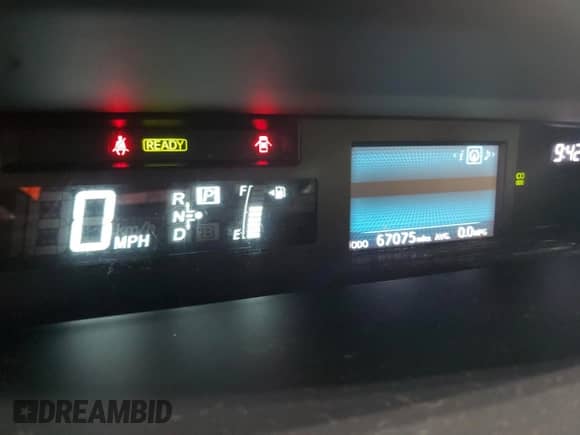 2017 Toyota Prius Five z VIN JTDZN3EU7HJ057310, wystawiony jako Copart lot #81836115 z przebiegiem 67 075 mil mil oraz Szkoda całkowita • Salvage title. Historia ofert i sprzedaży dostępna na DreamBid. Obrazek 9.