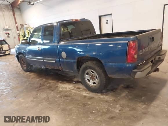 2003 Chevrolet Silverado 1500 Work Truck with VIN 2GCEC19XX31401941, listed as a IAAI auction lot 43282826 with Not provided miles and . Bid and sale history available at DreamBid. Image 3.