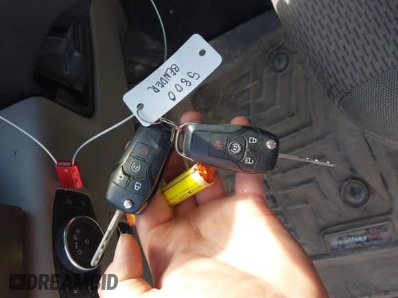 2018 Ford F-150 XL с VIN 1FTEW1EG1JKD38819, выставлен на аукционе IAAI как лот 43050750 с пробегом 152 842 миль миль и . История ставок и продаж доступна на DreamBid. Изображение 11.