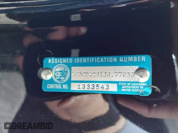 2018 Dodge Challenger SRT Hellcat with VIN 2C3CDZC95JH177838, listed as a IAAI auction lot 41677015 with 54,999 mi miles and . Bid and sale history available at DreamBid. Image 9.